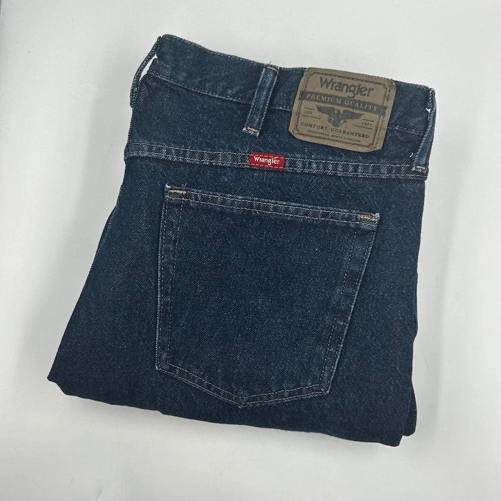 Wrangler Jeans Dark Blue Mens 38x32 Premium Quality Straight Leg Denim EUC